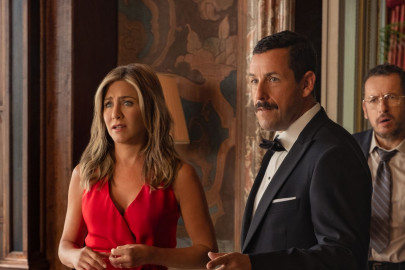 adam sandler jennifer aniston s new film marks netflix s biggest opening weekend adam sandler jennifer aniston s new film marks netflix s biggest opening weekend