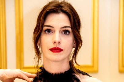 man stabbed on the set of anne hathaway s new film man stabbed on the set of anne hathaway s new film