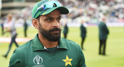 did hafeez take a swipe at pm imran s tweet did hafeez take a swipe at pm imran s tweet