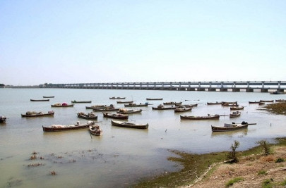 commissioner orders end to sewage discharge in indus commissioner orders end to sewage discharge in indus