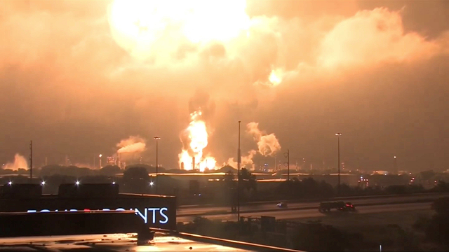 an explosion occurs during a massive fire at philadelphia energy solutions inc 039 s oil refinery in this still image from video in philadelphia on jun 21 2019 photo reuters