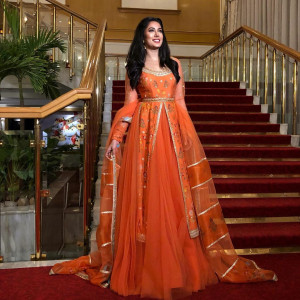 mehwish hayat is the new clap back queen on twitter mehwish hayat is the new clap back queen on twitter