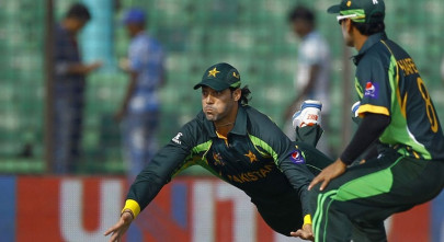 i m still the best fielder in pakistan anwar ali