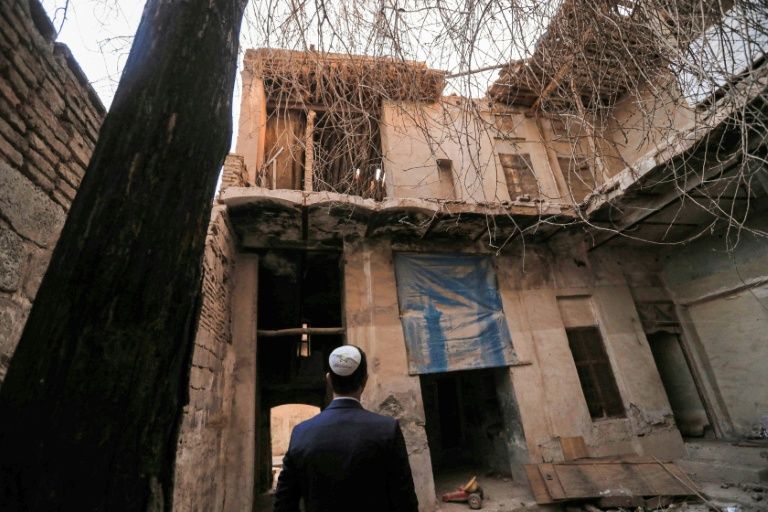 ranj abderrahman cohen an iraqi kurdish jew stands before a ruined synagogue in arbil capital of the autonomous kurdish region of northern iraq