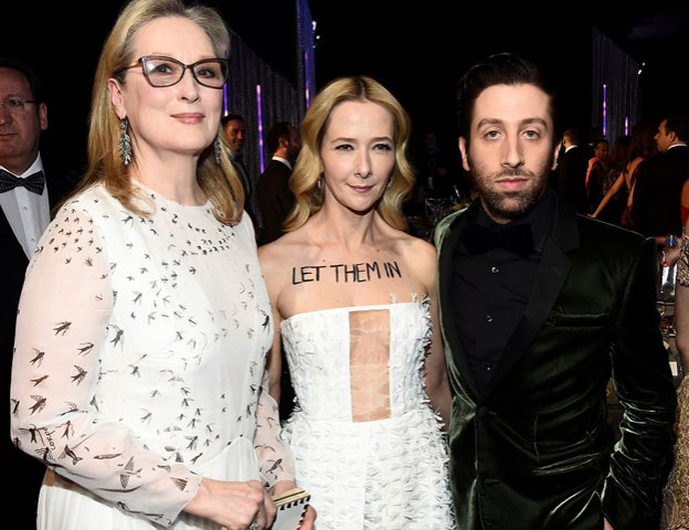 actress meryl streep who rapped president donald trump and his policies during her speech at the golden globes poses for a photo with jocelyn towne and simon helberg who made their opinions on the ban clear photo daily mail actress meryl streep who rapped president donald trump and his policies during her speech at the golden globes poses for a photo with jocelyn towne and simon helberg who made their opinions on the ban clear photo daily mail