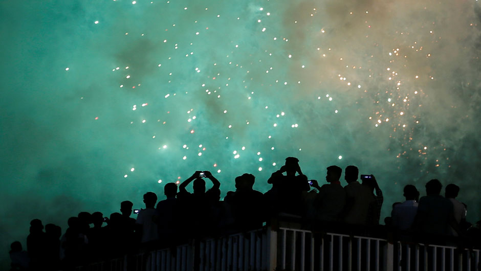 People watch the fireworks during the New Year's celebrations in Colombo, Sri Lanka January 1, 2020. PHOTO: REUTERS