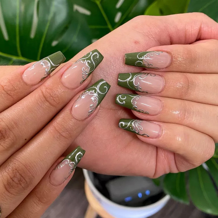 Instagram/ @nylove_nail