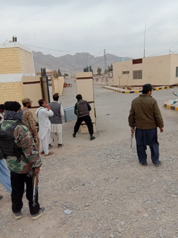security officials at the attack site in loralai district of balochistan on tuesday photo banaras khan express security officials at the attack site in loralai district of balochistan on tuesday photo banaras khan express