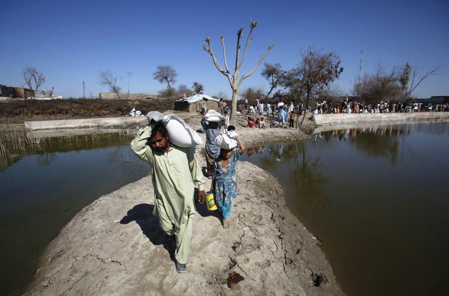 federal flood commission preparedness to fight floods reviewed