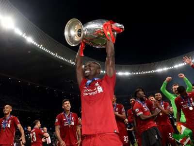 would trade champions league trophy for international triumph mane would trade champions league trophy for international triumph mane