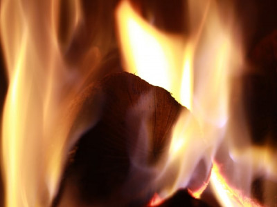 fire destroys who building medicines fire destroys who building medicines