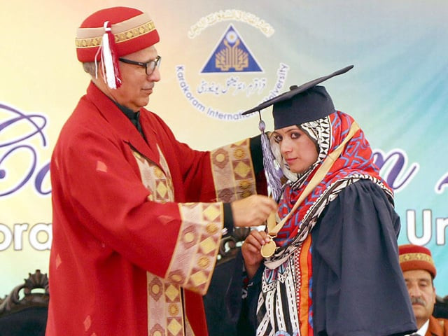 president arif alvi attends 9th convocation of karakoram international university as chief guest photo inp president arif alvi attends 9th convocation of karakoram international university as chief guest photo inp