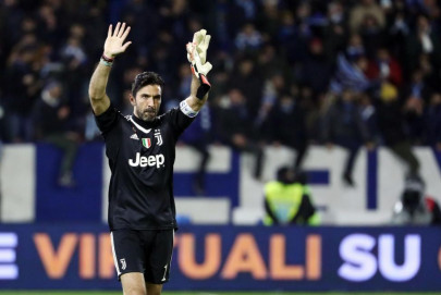 veteran buffon returns to juventus after year at psg veteran buffon returns to juventus after year at psg