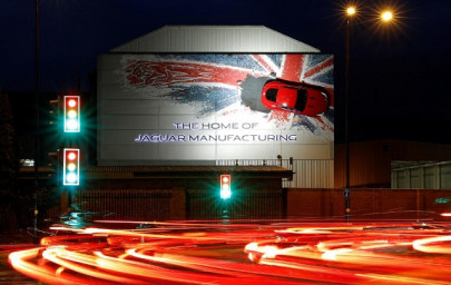 jaguar to make multi million pound electric car investment