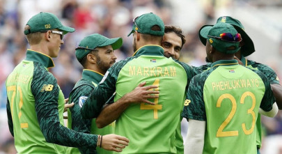 south africa beat australia by 10 runs in world cup south africa beat australia by 10 runs in world cup