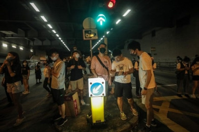 dancing aunties spark new hong kong protest dancing aunties spark new hong kong protest