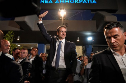 newly elect mitsotakis vows to make greece proud after vote triumph newly elect mitsotakis vows to make greece proud after vote triumph