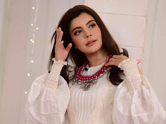 nida yasir responds to online trolls complaining to her husband about her morning show
