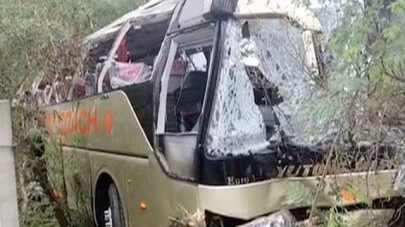 13 killed in hassan abdal bus accident 13 killed in hassan abdal bus accident