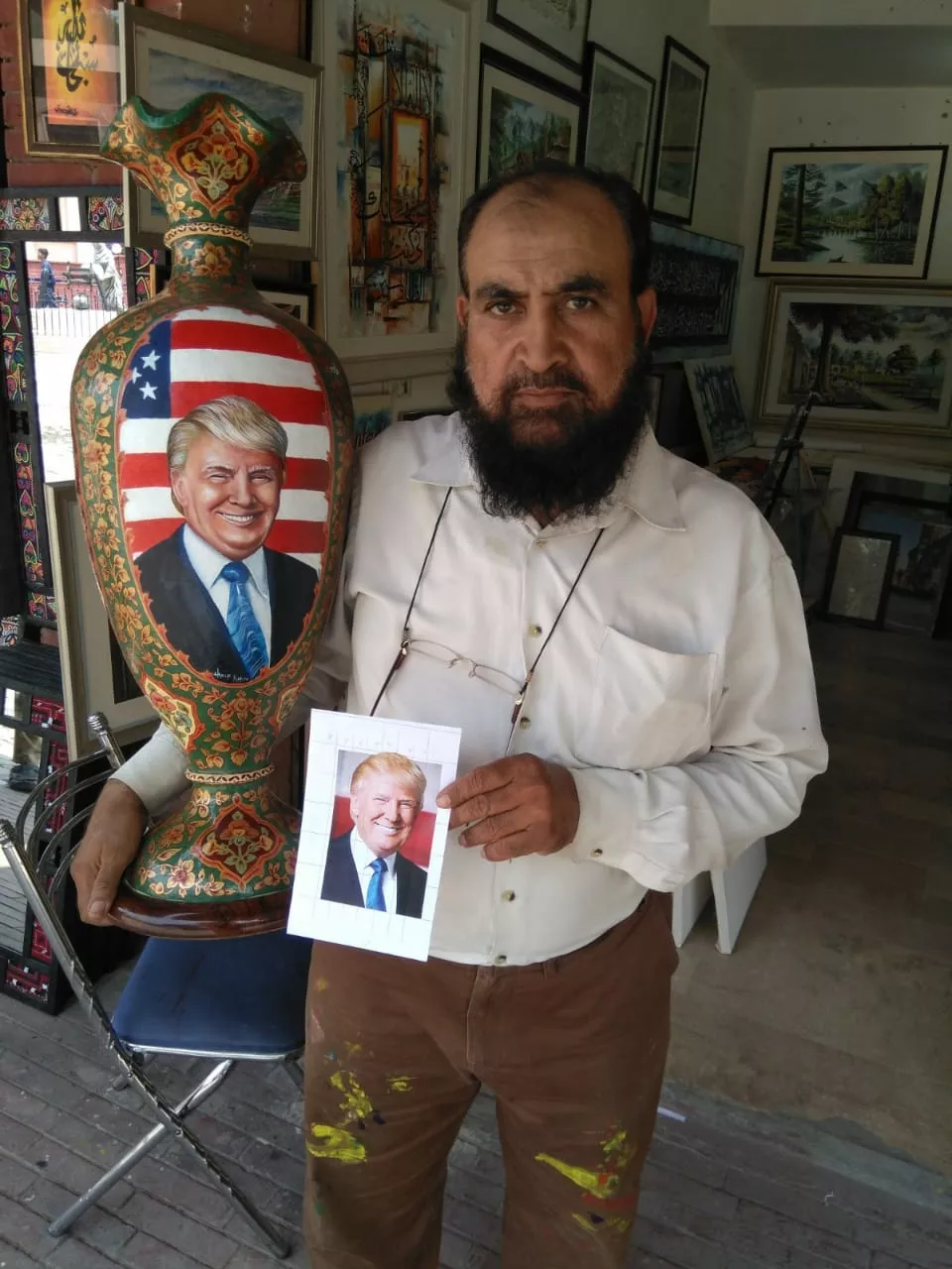 illustrating trump 039 s hairstyle was more difficult than painting his face on a small vase says artist hanifullah photo express illustrating trump 039 s hairstyle was more difficult than painting his face on a small vase says artist hanifullah photo express