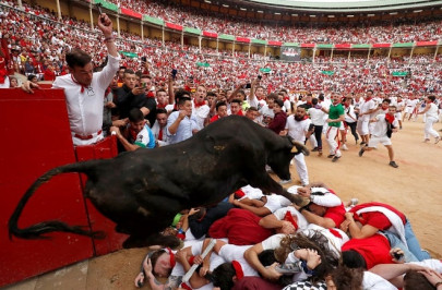 eight hospitalised on last day of pamplona bull run