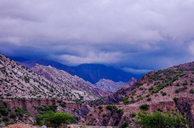 the most famous site on fort munro is dames lake where many species of birds can be found koh e suleman darazinda dera ismail khan kpk photo asif nawaz the most famous site on fort munro is dames lake where many species of birds can be found koh e suleman darazinda dera ismail khan kpk photo asif nawaz