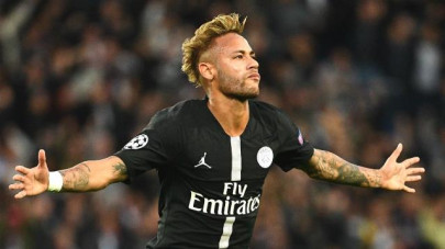 neymar heads to paris on monday after psg spat