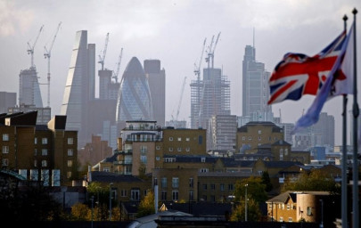 no deal brexit forecast to spark year long uk recession no deal brexit forecast to spark year long uk recession
