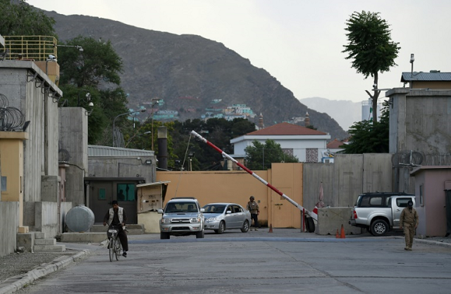a labyrinth of concrete blast walls spotlights and checkpoints are eating up ever more of kabul standing in stark contrast to a similar area in iraq 039 s baghdad where easing tensions have seen its barricades come down photo afp a labyrinth of concrete blast walls spotlights and checkpoints are eating up ever more of kabul standing in stark contrast to a similar area in iraq 039 s baghdad where easing tensions have seen its barricades come down photo afp