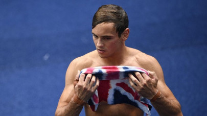 tom daley urges gay footballers to be open about sexuality