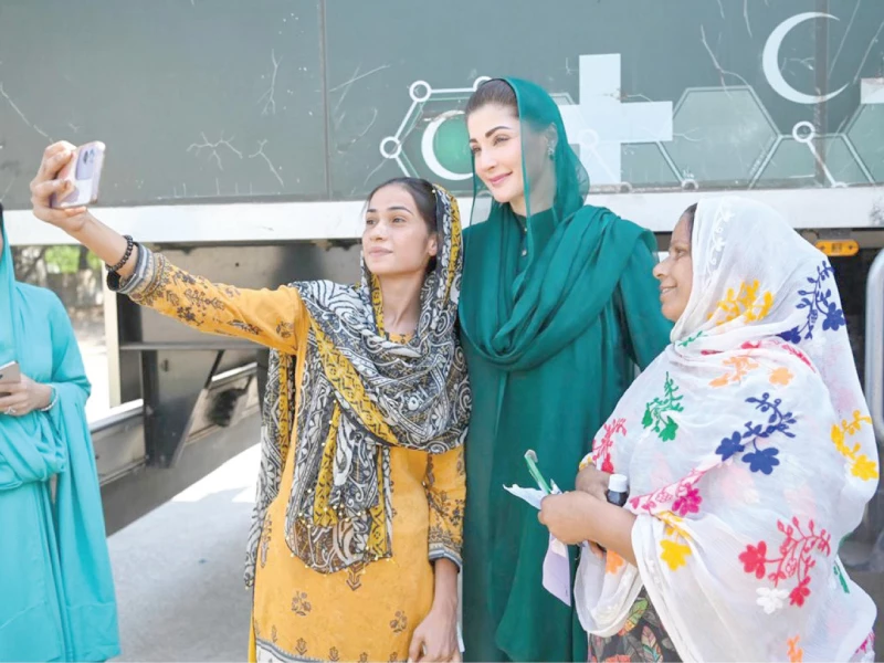 punjab cm maryam nawaz poses for a selfie with a girl after a surprise visit to a field hospital in baghbanpura photo express punjab cm maryam nawaz poses for a selfie with a girl after a surprise visit to a field hospital in baghbanpura photo express