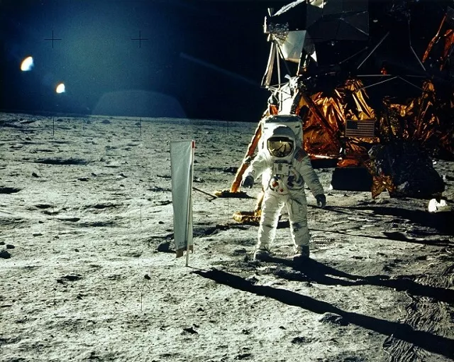 astronaut buzz aldrin on the moon 039 s sea of tranquility photo afp astronaut buzz aldrin on the moon 039 s sea of tranquility photo afp