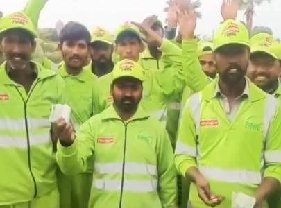 suthra punjab workers stage protest over withheld salaries