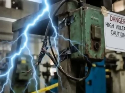 teen labourer dies of electric shock