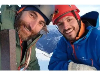 pakistan army rescues injured italian after 48 hours on peak