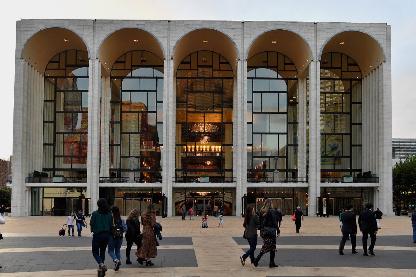 met opera cancels entire 2020 21 season over covid 19