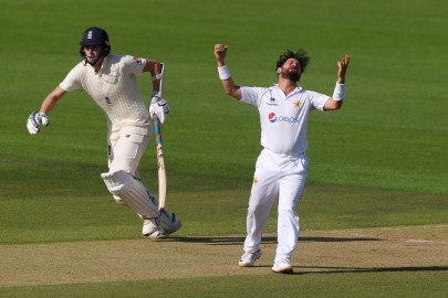 rain marred second england pakistan test ends in draw