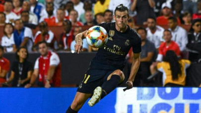 besieged bale scores as real madrid rally for friendly win over arsenal besieged bale scores as real madrid rally for friendly win over arsenal