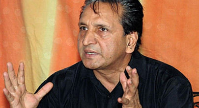 sarfaraz should continue to lead in all formats qadir sarfaraz should continue to lead in all formats qadir