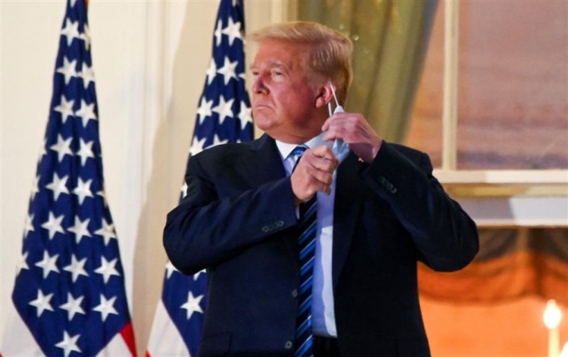 trump has repeatedly flouted social distancing guidelines meant to curb the virus spread and ignored his own medical advisers reuters trump has repeatedly flouted social distancing guidelines meant to curb the virus spread and ignored his own medical advisers reuters