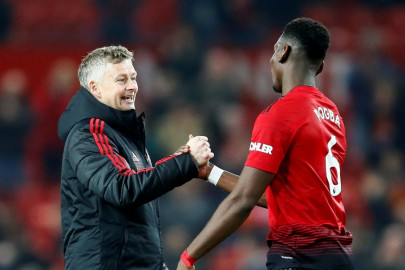 solskjaer says only minority of united fans want pogba out