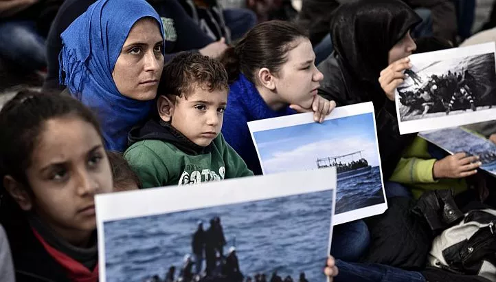syrian refugees living greece photo afp