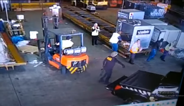 40 million of gold other precious metals taken by suspects resembling brazil s federal police photo screengrab 40 million of gold other precious metals taken by suspects resembling brazil s federal police photo screengrab