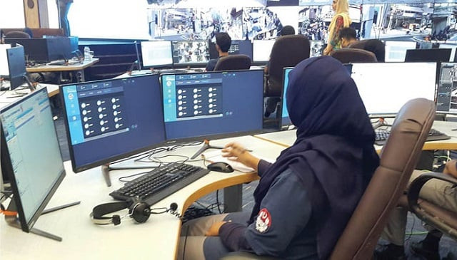 the cm was informed that there are 25 000 cctv cameras installed at different locations of the city and are being monitored through the command and control centre at the igp 039 s office photo file the cm was informed that there are 25 000 cctv cameras installed at different locations of the city and are being monitored through the command and control centre at the igp 039 s office photo file