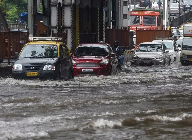 heavy monsoon rains battered mumbai forcing the cancellation of 11 flights from the financial capital 039 s international airport on saturday photo afp heavy monsoon rains battered mumbai forcing the cancellation of 11 flights from the financial capital 039 s international airport on saturday photo afp
