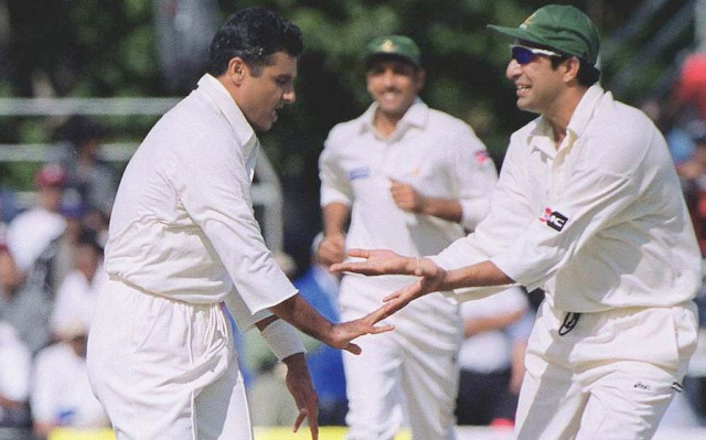pakistan fast track coaching programme focus shifts from reverse swing to using the new ball pakistan fast track coaching programme focus shifts from reverse swing to using the new ball
