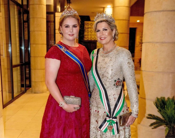 how queen maxima of netherlands commissioned a pakistani designer to dress her for a royal wedding how queen maxima of netherlands commissioned a pakistani designer to dress her for a royal wedding