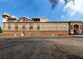 a wall that speaks lahore fort s unending mosaic