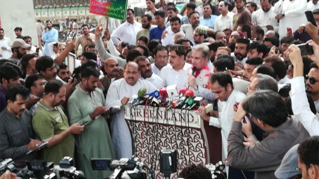 foreign minister shah mehmood qureshi addresses rally in multan on sunday screen grab foreign minister shah mehmood qureshi addresses rally in multan on sunday screen grab