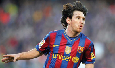 football argentine heads defend messi